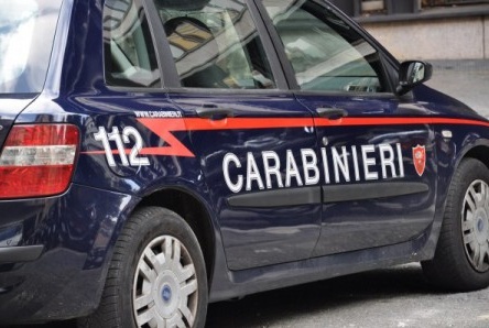 Cadavere trovato in cantina, sconosciuta l’identità