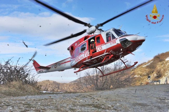 Vigili del fuoco recuperano una persona nella Rocca dell’Abisso