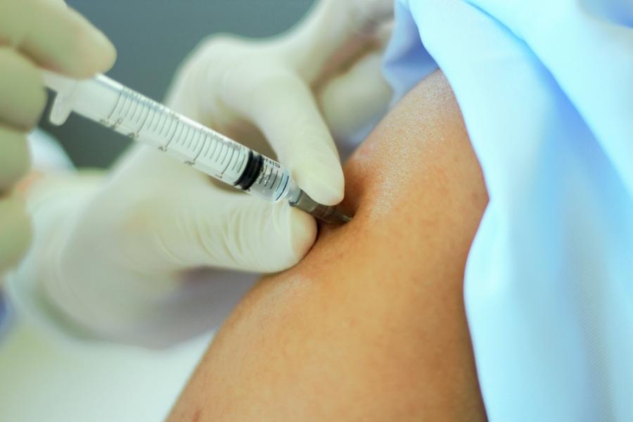 Colpita da meningite: “Salvata dai vaccini”