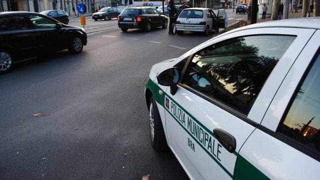 In moto senza patente, assicurazione e revisione