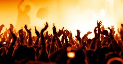 Discoteca sovraffollata: scoperte il doppio delle persone consentite