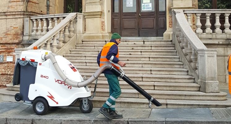 Bra: nuovi mezzi elettrici per la pulizia delle strade cittadine