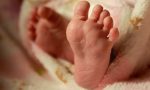Ha fretta di venire al mondo: neonato nasce in ambulanza