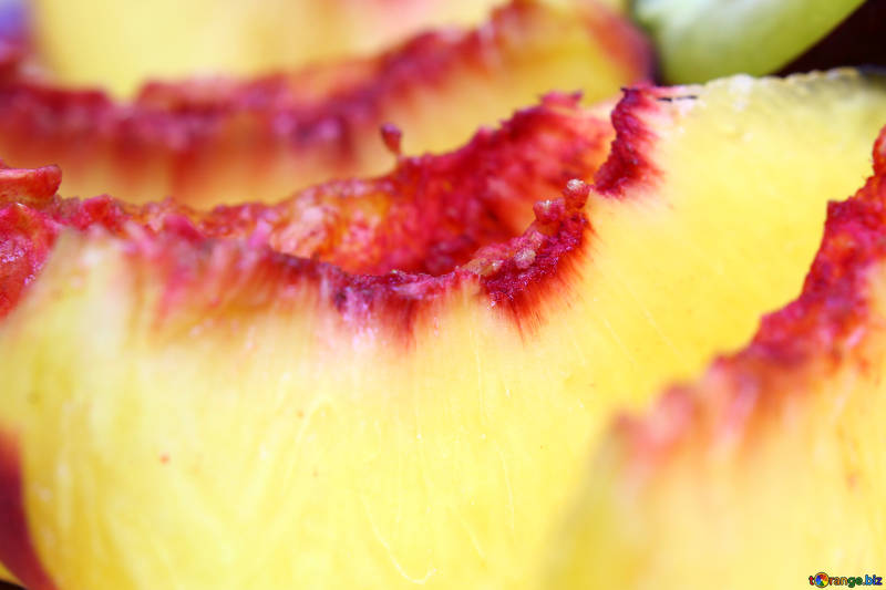 Succo di frutta alla pesca? Lo paghi 3 euro ma al produttore va 1 centesimo