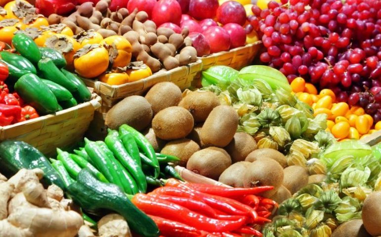 Frutta: per i consumatori aumenti oltre 30% ma per i produttori prezzi fermi a 30 anni fa