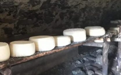 Ladro di formaggio individuato, le telecamere non perdonano