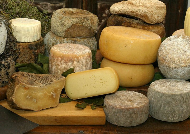 Fine settimana nel salotto del formaggio di Alba
