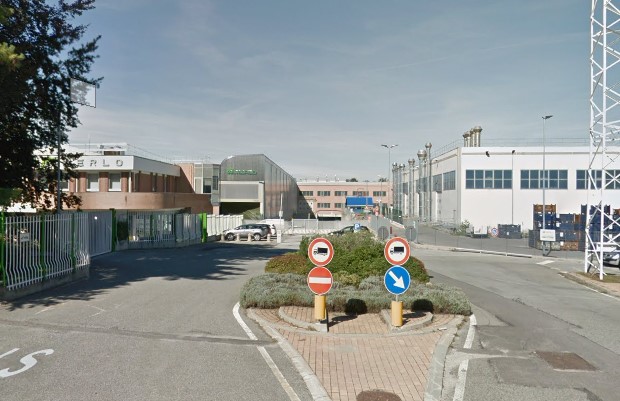 Collega perde il controllo del braccio meccanico, operaio di 33 anni muore sul lavoro a Cervasca