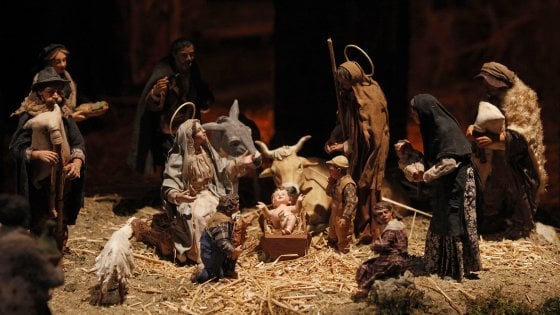 La Regione Piemonte scrive ai presidi: “Fate il presepe” ed è polemica