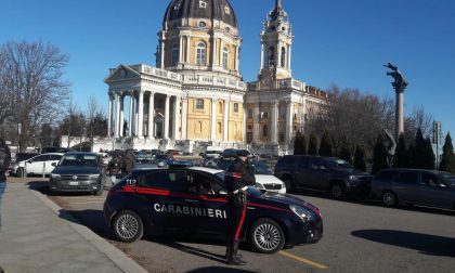 Cercano di investire un carabiniere dopo i furti a Superga LE FOTO