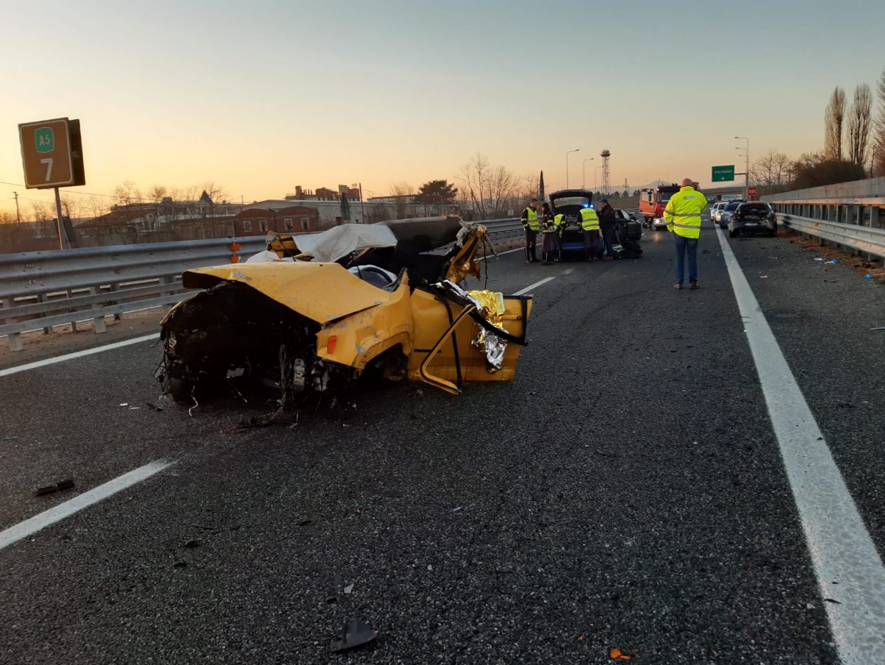 Schianto in autostrada, sull’A5 muore un giovane cadetto della scuola di Alessandria | FOTO