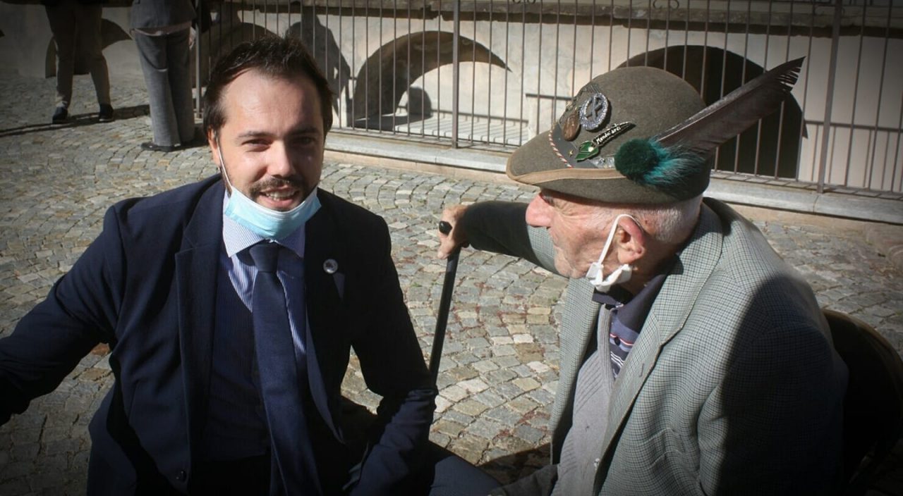 Compie 101 anni Giuseppe Bertano, alpino di Carrù reduce di Russia. Il sindaco: “testimone di umanità e coraggio”