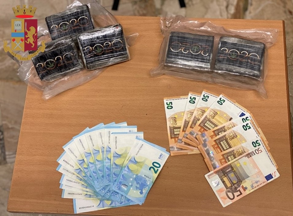 Banda di spaccio intercettata su WhatsApp, coinvolta anche la provincia di Cuneo VIDEO