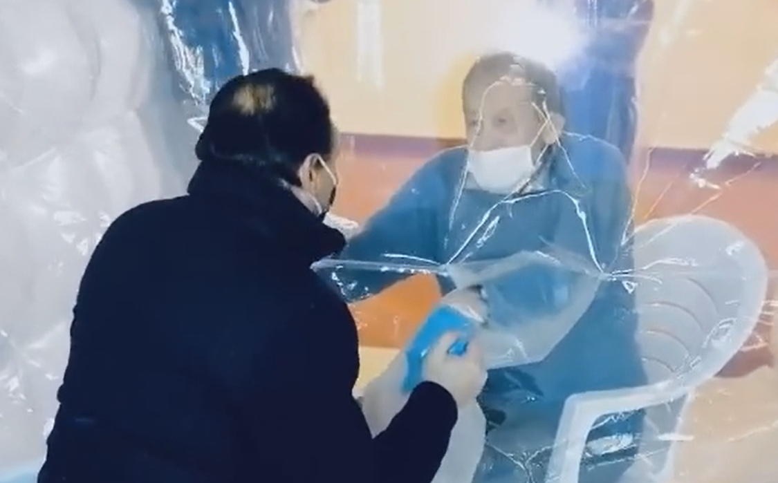 Il toccante video di Cirio nella “Stanza degli Abbracci” con il signor Matteo