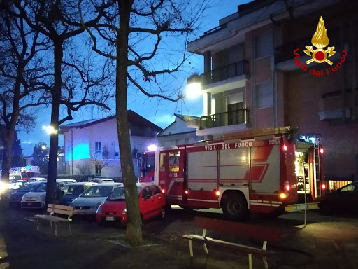 Evacuato intero condominio in via Medaglie d’Oro per principio d’incendio