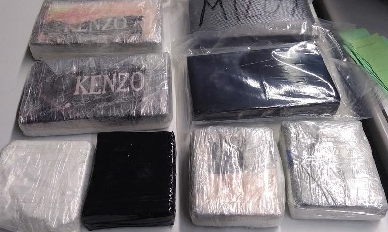 Fermato ad un posto di blocco, nascondeva nell’auto droga per un milione e mezzo di euro