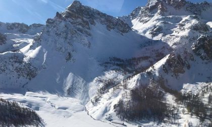 Soccorso Alpino, scalatore cade per una decina di metri in alta montagna