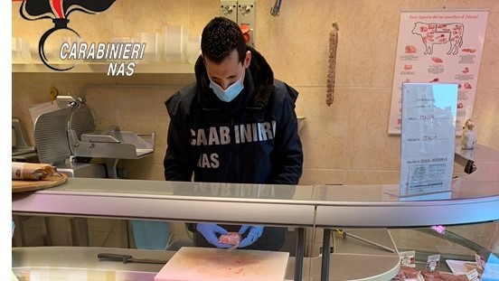 Bra: trovati solfiti nelle salsicce, arrestati 3 titolari di macellerie