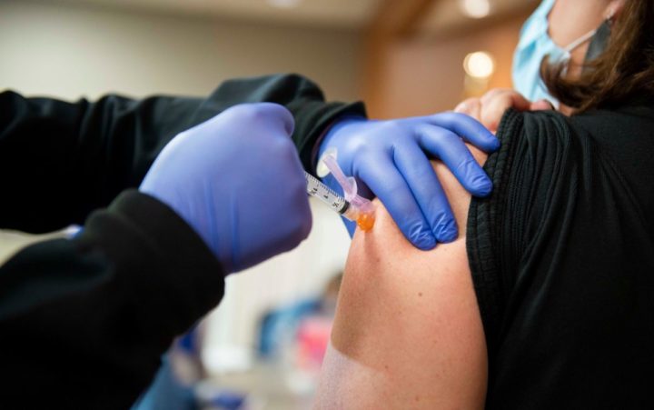 Vaccinazioni 12-15 anni Piemonte: obiettivo prima dose entro metà agosto