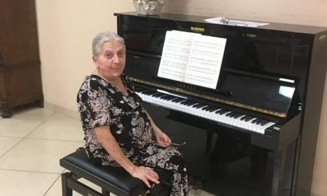 Si è spenta a 81 anni Nerina Peroni, pianista cuneese finalista a “Tu Si Que Vales”