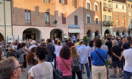 Manifestazione "No Green Pass" a Savigliano: oltre 200 persone in piazza