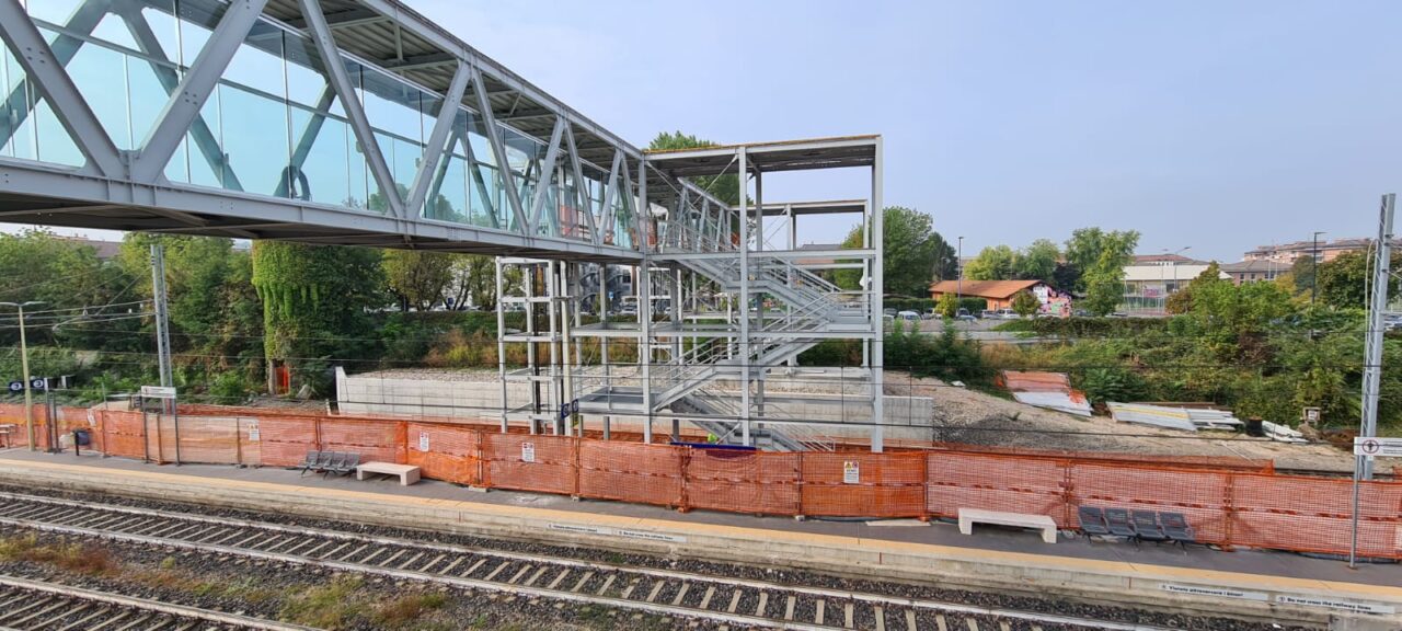 Passerella ferroviaria ad Alba: sopralluogo per monitorare gli ultimi interventi