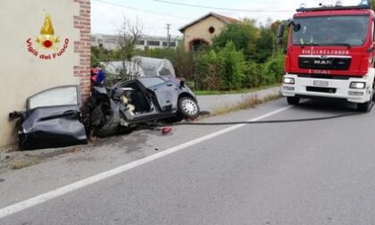 Si schianta con l'auto contro un muro: morto 47enne a Pianfei