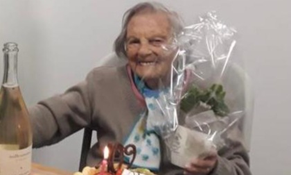 Cherasco, auguri a nonna Norina per i suoi 102 anni