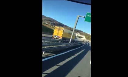 Il video del Tir contromano a Ceva sulla Torino-Savona (a 90 km all'ora)