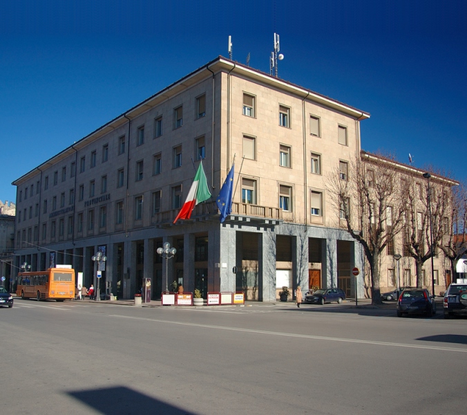 Morti nello stesso giorno due ex cantonieri della Provincia: cordoglio unanime da parte dei dipendenti