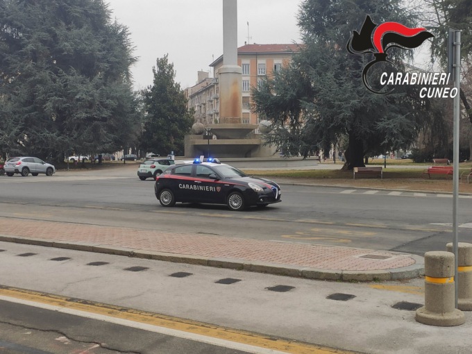 Arrestato un uomo trovato in possesso di crack e rivotril. E’ accaduto a Cuneo, in piazzale della Libertà