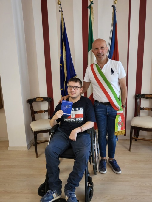Adenis Hoxha, a Venasca da 17 anni ha ottenuto la cittadinanza italiana