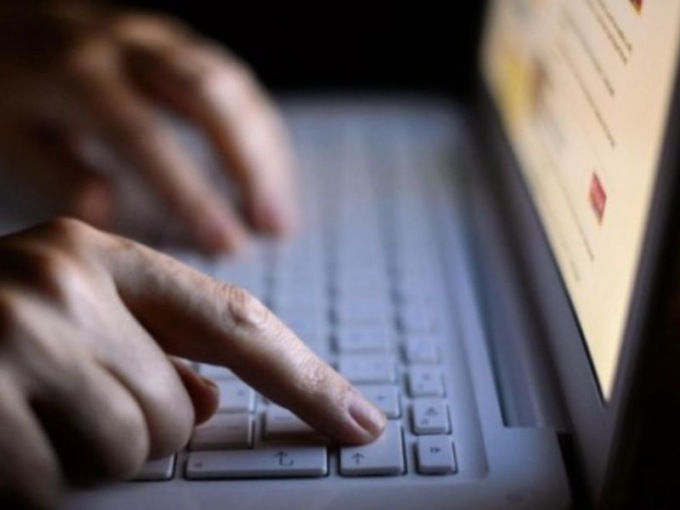 Minori vittime di Sextortion in preoccupante ascesa: cos’è e come difendersi