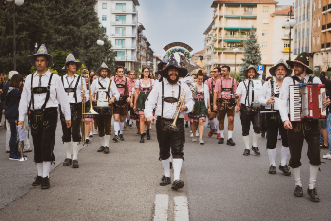 Tutto pronto per la grande sfilata che darà il via al “Paulaner Oktoberfest Cuneo” 2022
