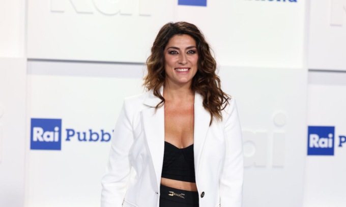 Elisa Isoardi, a “Da noi a ruota libera”: “Sono innamorata da 8 anni”