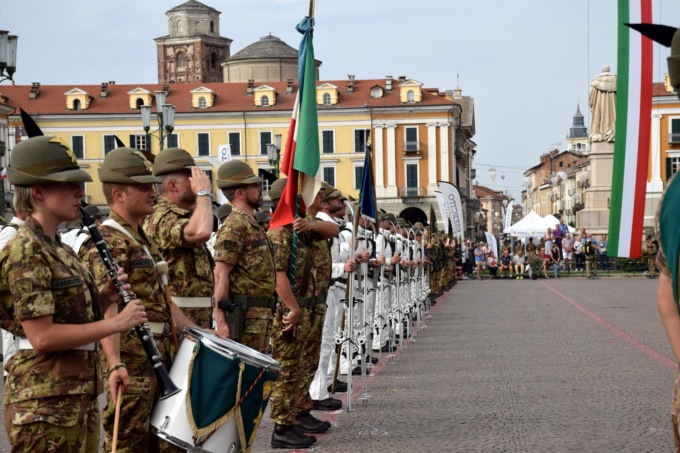 Bra, iniziative in onore della Giornata dell’Unità Nazionale e delle Forze Armate