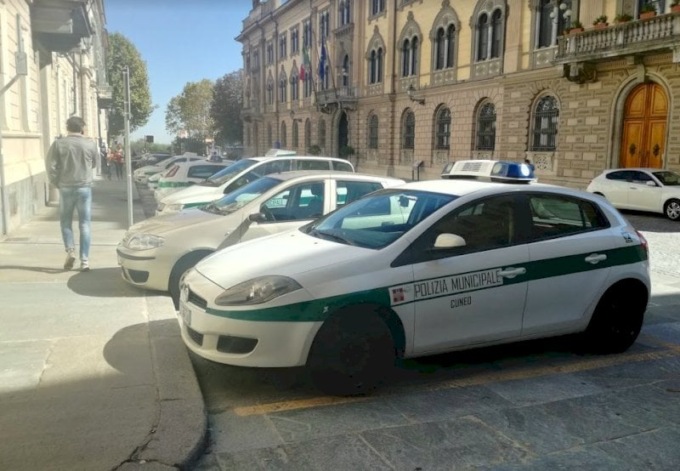 Controlli a tappeto dei vigili urbani sulle strade a Cuneo: erogate su 268 transiti, 6 sanzioni tramite autovelox