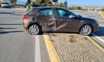 Tarantasca, un'Alfa Romeo Giulietta si è scontrata con un Suv Ssangyong: un ferito