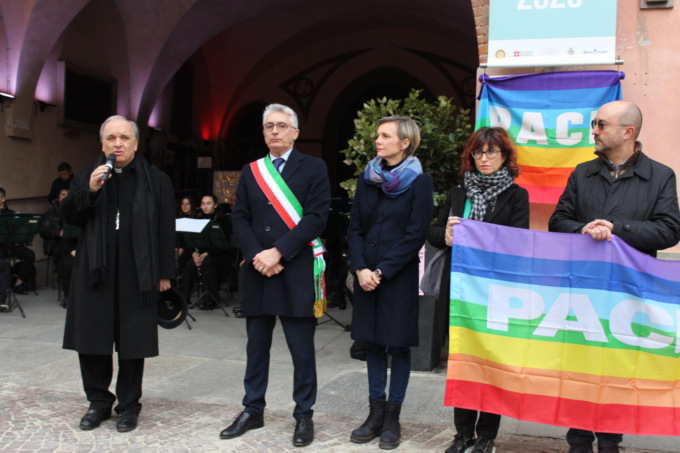 “Alba ripudia la guerra!”: in tanti alla manifestazione per la Pace di sabato