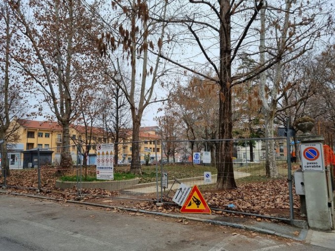 L’inaugurazione del rinnovato giardino Maestri del Lavoro in corso Piave