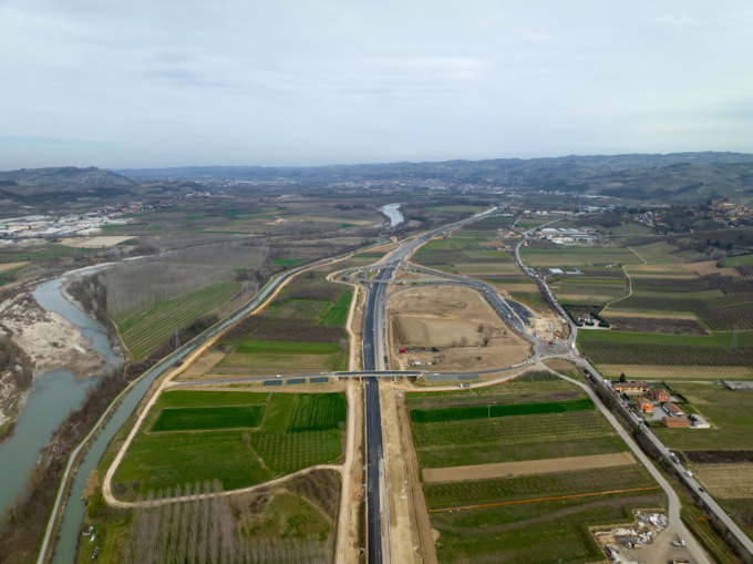 Autostrada 33 Asti-Cuneo: firmato l’ultimo atto autorizzativo