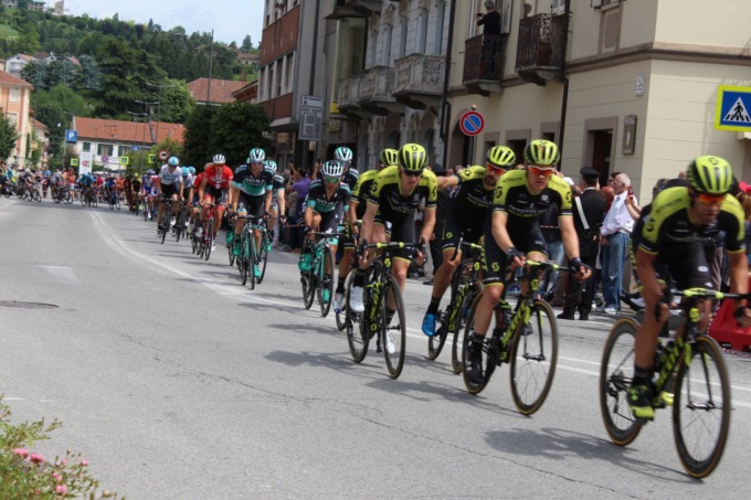 Giovedì 18 maggio passerà ad Alba il Giro d’Italia