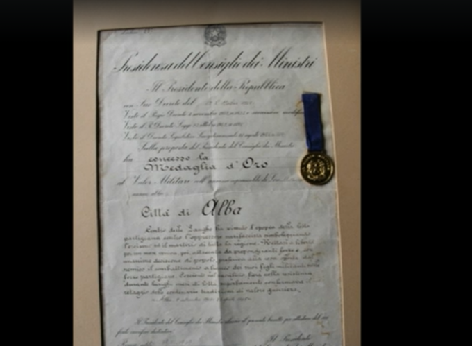 Rubata la medaglia d’oro al valor militare del Comune di Alba