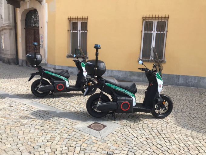 Due nuovi scooter elettrici per la Polizia Locale di Bra