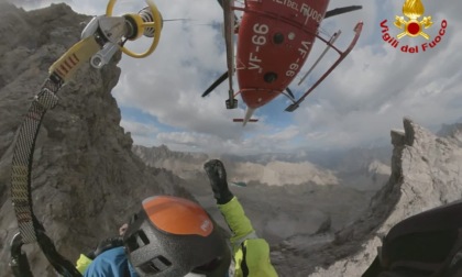 Recuperati i due alpinisti bloccati in cordata oltre bivacco Barenghi