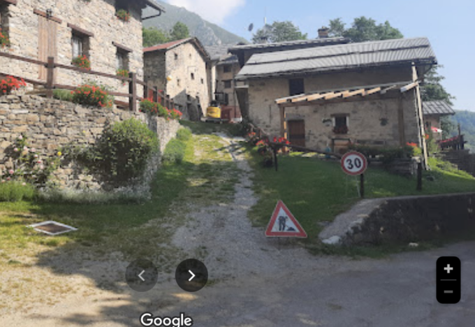 Ciclista cade mentre pedala in un sentiero a Palanfrè