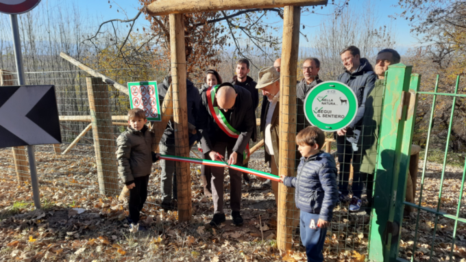 Mondovì: inaugurato il nuovo “Sentiero inclusivo del Bosco della Nova”