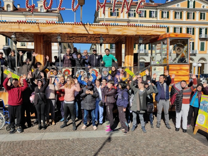 Il luna park di piazza Galimberti ha accolto i ragazzi dei centri diurni