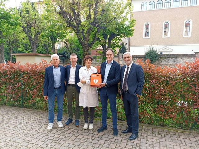 Donato un defibrillatore automatico alla Casa Famiglia
