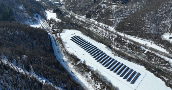 A Robilante un parco fotovoltaico che funziona grazie alla… neve